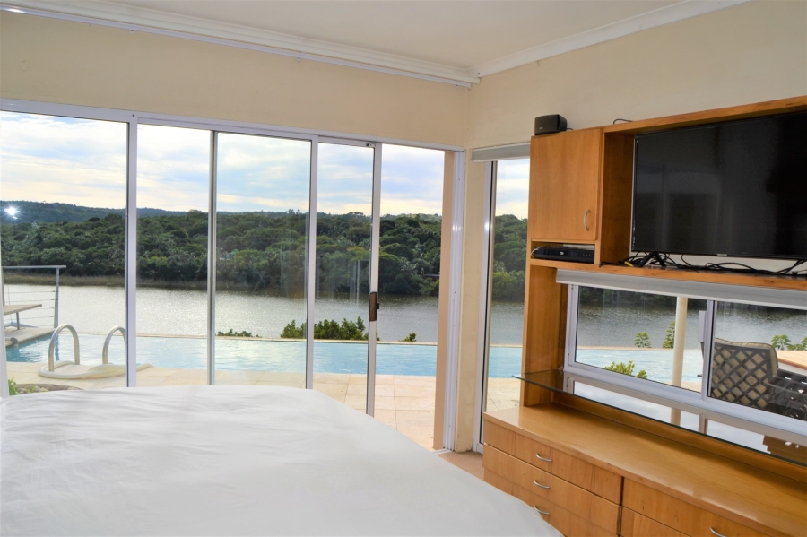 3 Bedroom Property for Sale in Bonza Bay Eastern Cape